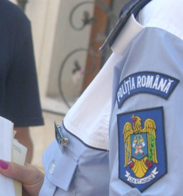 De Crăciun, mii de poliţişti ies în stradă
